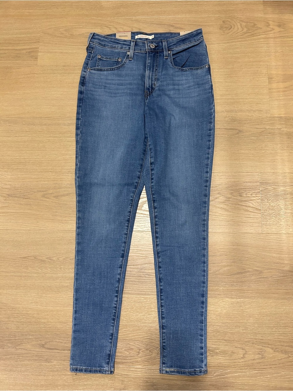 Levi's Women's Medium Blue Skinny Jeans